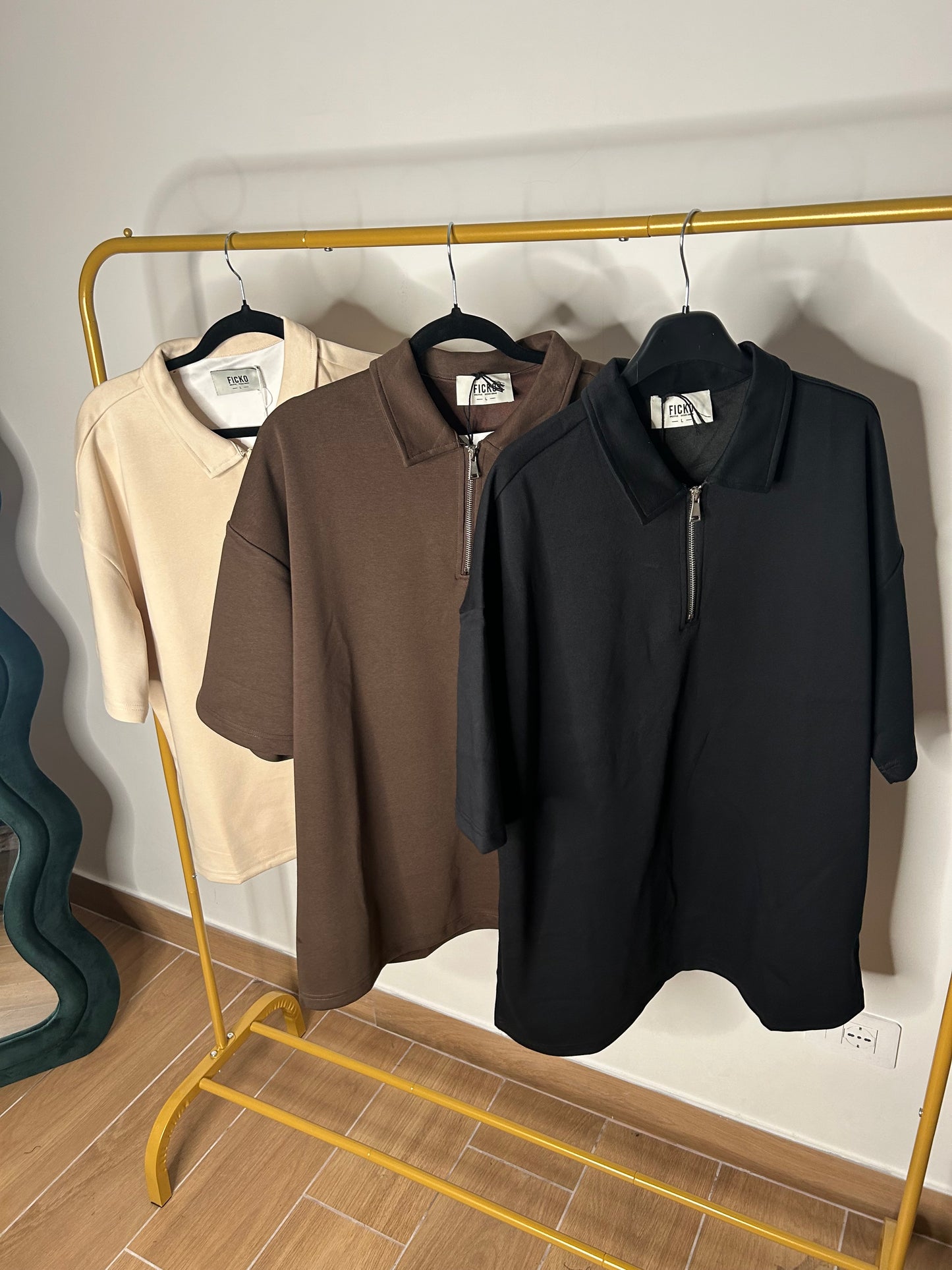 Polo zip over marrone