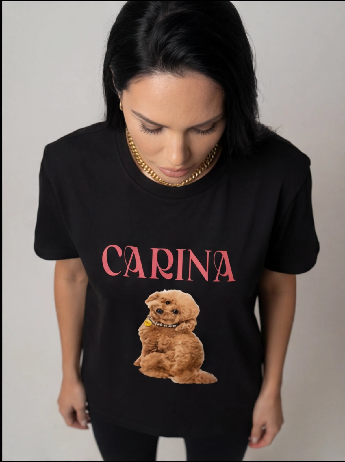 T-shirt nera barboncino